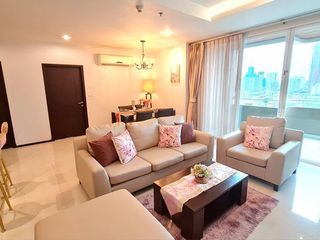 For rent 2 bed serviced apartment in Watthana, Bangkok