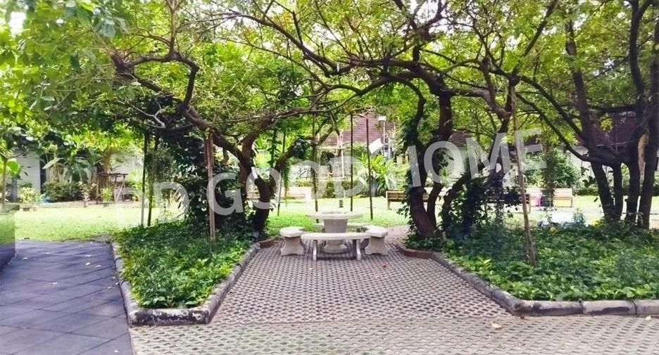 For sale 1 bed condo in Thon Buri, Bangkok