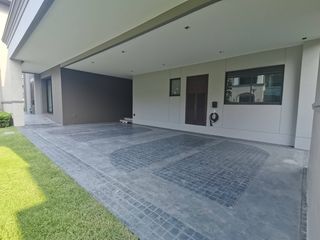 For sale 5 Beds house in Taling Chan, Bangkok