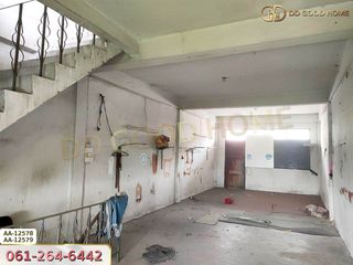 For sale 3 bedrooms retail Space in Bang Bon, Bangkok