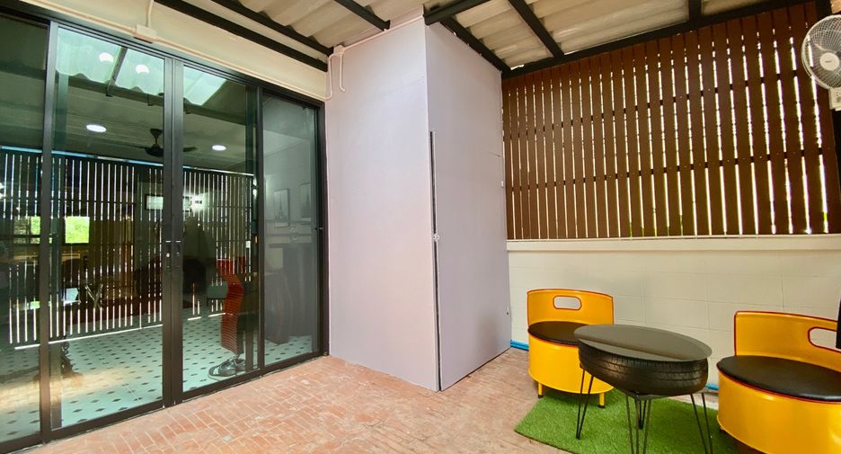 For rent and for sale 2 bed townhouse in Mueang Chiang Mai, Chiang Mai