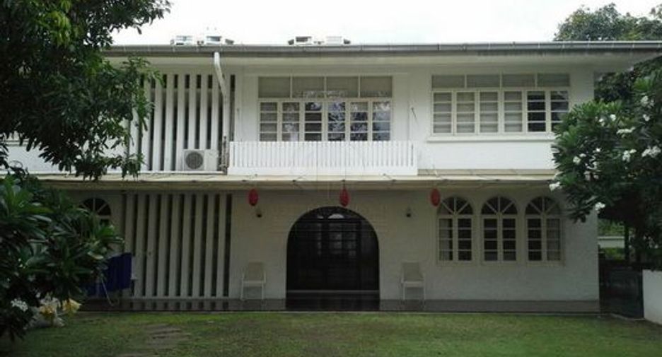 For sale 3 bedrooms house in Watthana, Bangkok
