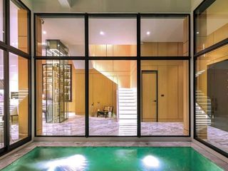 For sale 4 bed office in Watthana, Bangkok