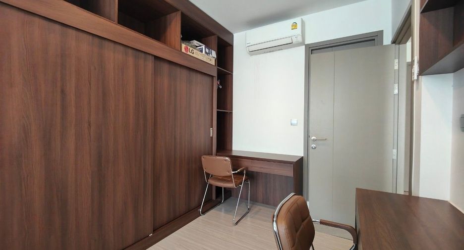 For sale 2 bed condo in Huai Khwang, Bangkok