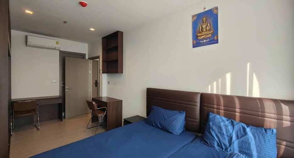 For sale 2 bed condo in Huai Khwang, Bangkok
