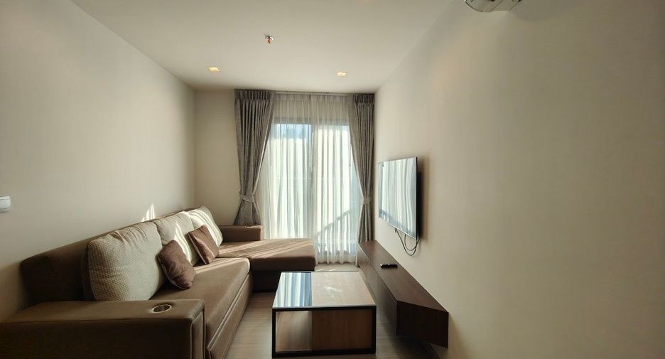 For sale 2 bed condo in Huai Khwang, Bangkok