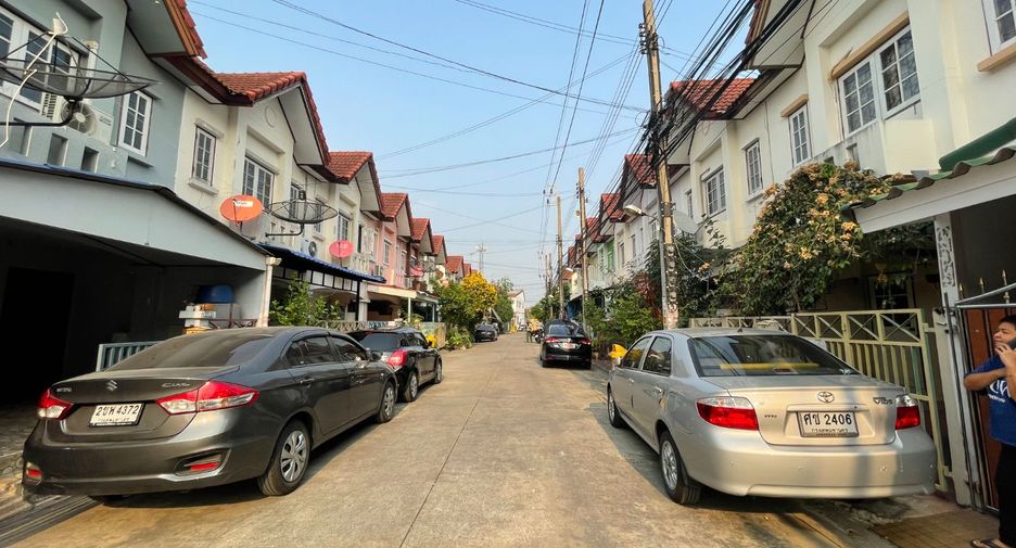 For sale 3 Beds townhouse in Bang Yai, Nonthaburi