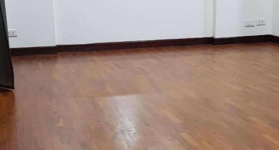 ให้เช่า 3 ห้องนอน ทาวน์เฮ้าส์ ใน วัฒนา, กรุงเทพฯ