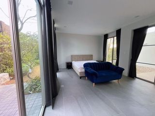 For rent 3 bedrooms house in Huai Khwang, Bangkok