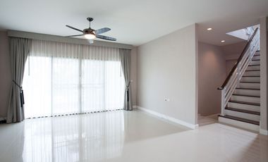 For rent and for sale 3 bedrooms house in Sai Mai, Bangkok