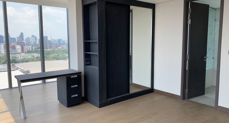For rent 3 ベッドルーム condo in Khlong Toei, Bangkok