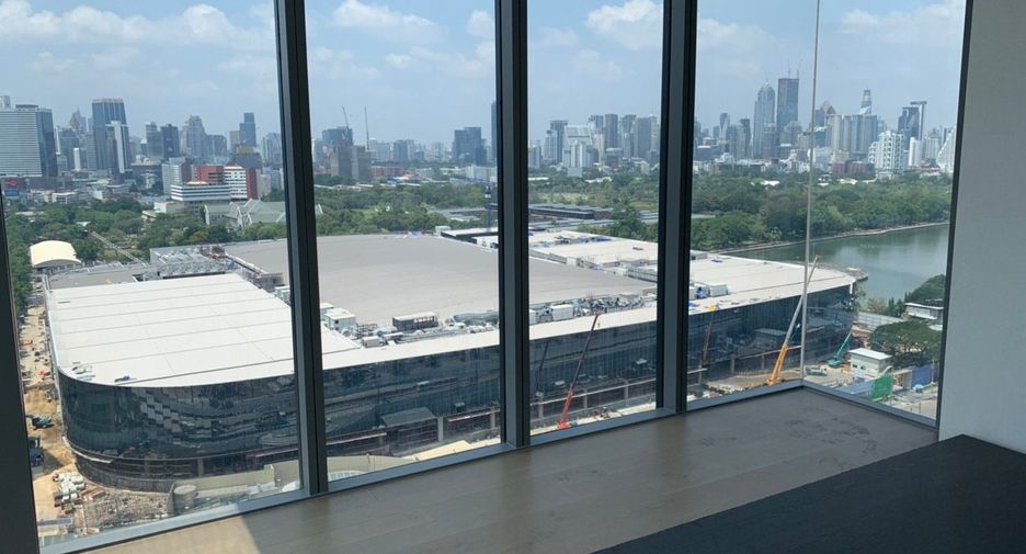For rent 3 ベッドルーム condo in Khlong Toei, Bangkok