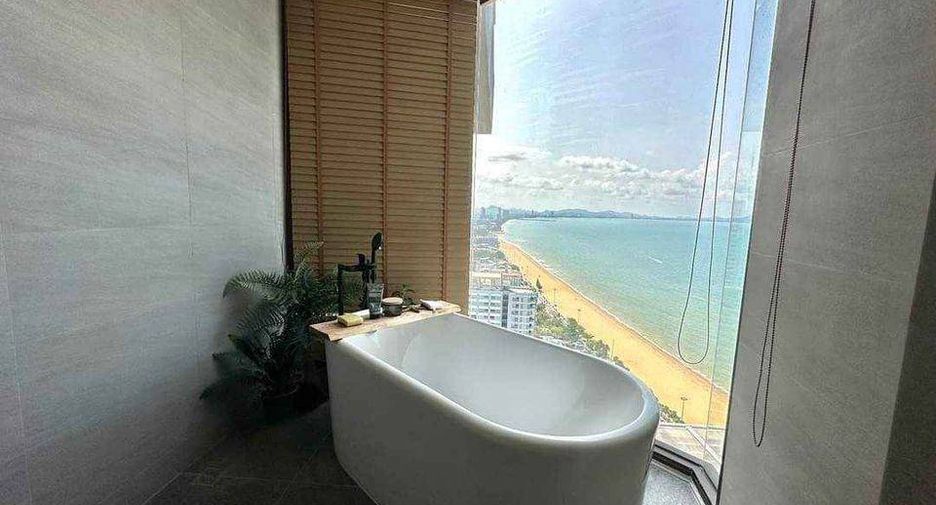 For rent 3 bedrooms condo in Bang Lamung, Chonburi