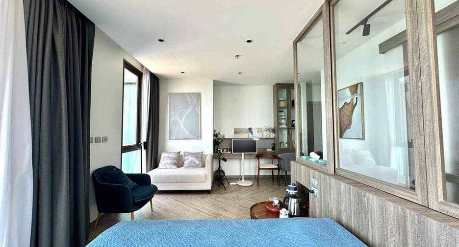 For rent 3 bedrooms condo in Bang Lamung, Chonburi