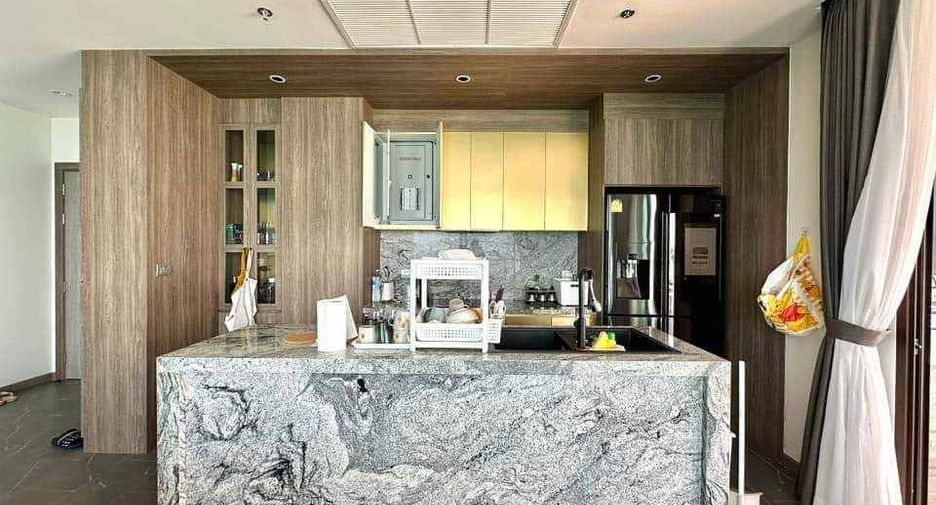 For rent 3 bedrooms condo in Bang Lamung, Chonburi