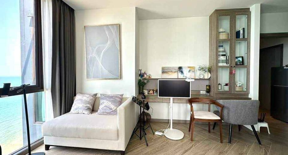 For rent 3 bedrooms condo in Bang Lamung, Chonburi