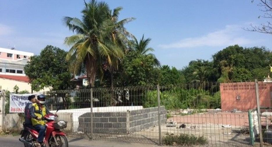 Аренда офис в Mueang Samut Prakan, Самутпракан
