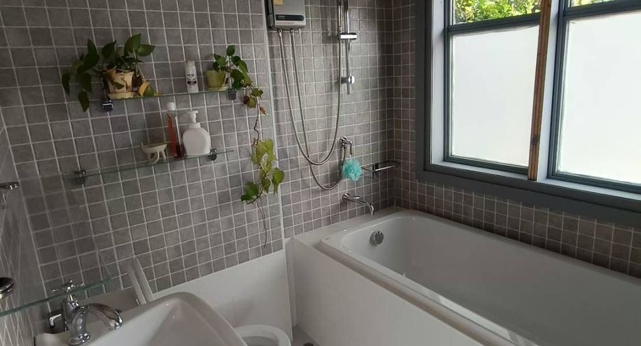 For rent and for sale 2 bedrooms house in San Sai, Chiang Mai