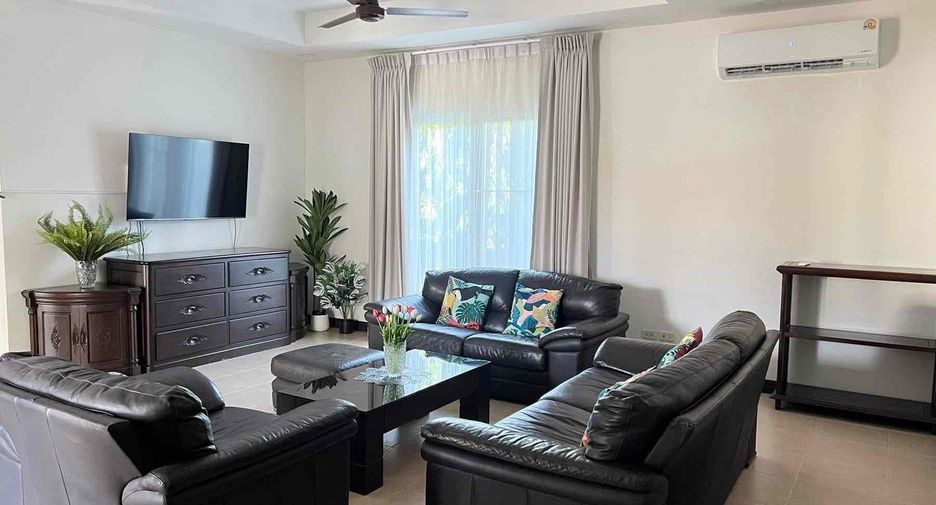 À vendre et à louer 5 chambres villa à Bang Lamung, Chonburi