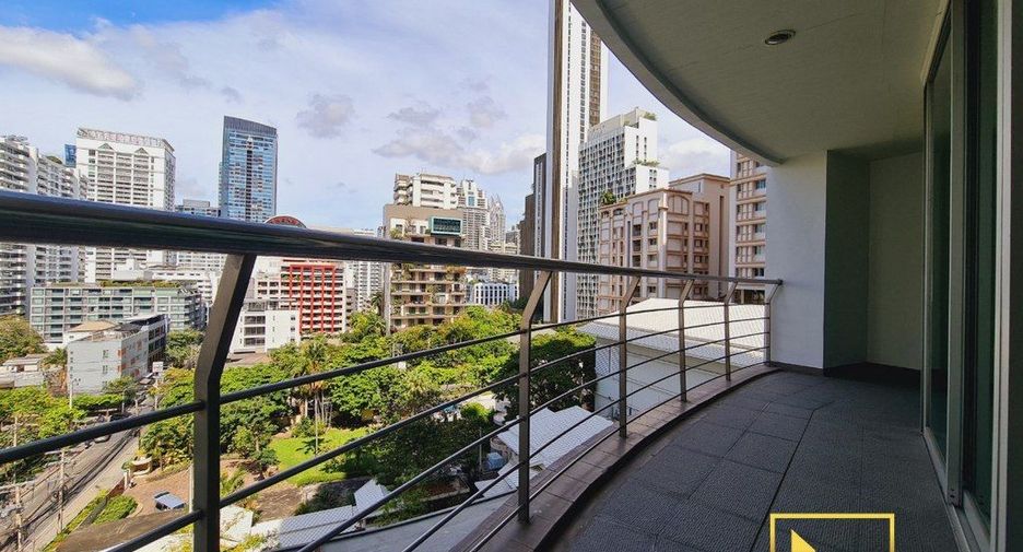 Condo en alquiler de 2 habitaciones en Watthana, Bangkok