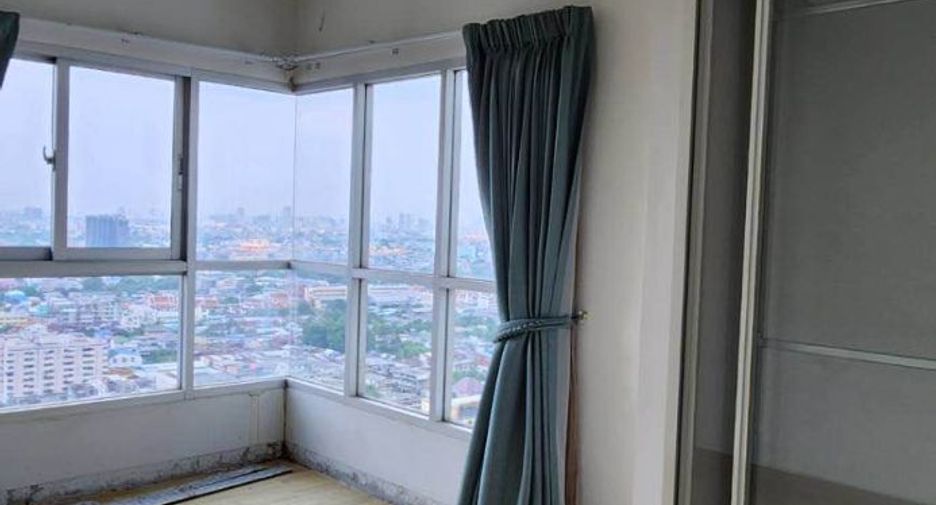 For sale 1 bed condo in Thon Buri, Bangkok