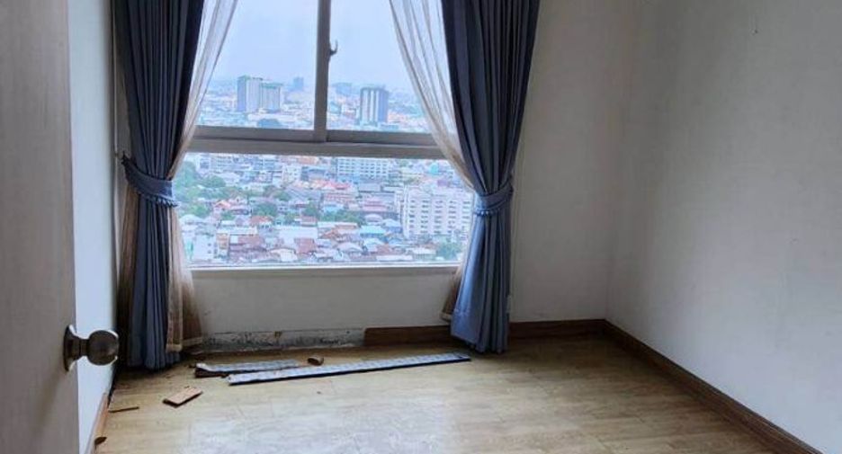 For sale 1 bed condo in Thon Buri, Bangkok