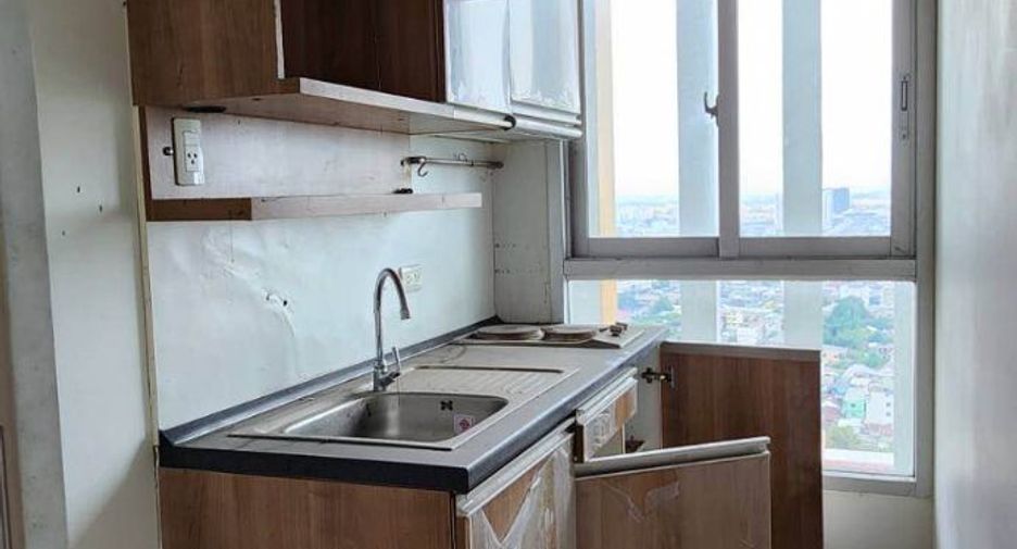For sale 1 bed condo in Thon Buri, Bangkok