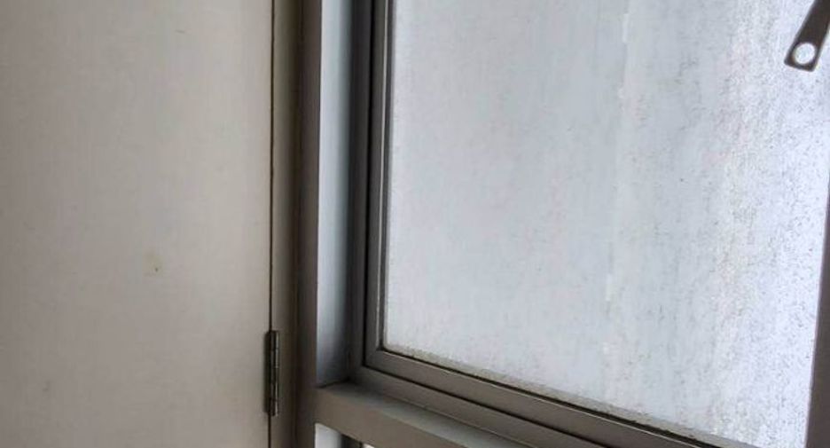For sale 1 bed condo in Thon Buri, Bangkok