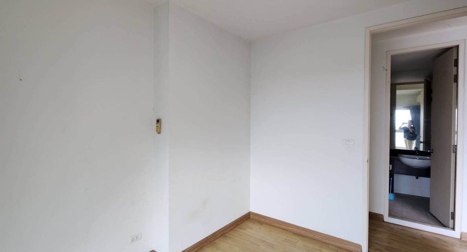 For sale 1 bed condo in Thon Buri, Bangkok