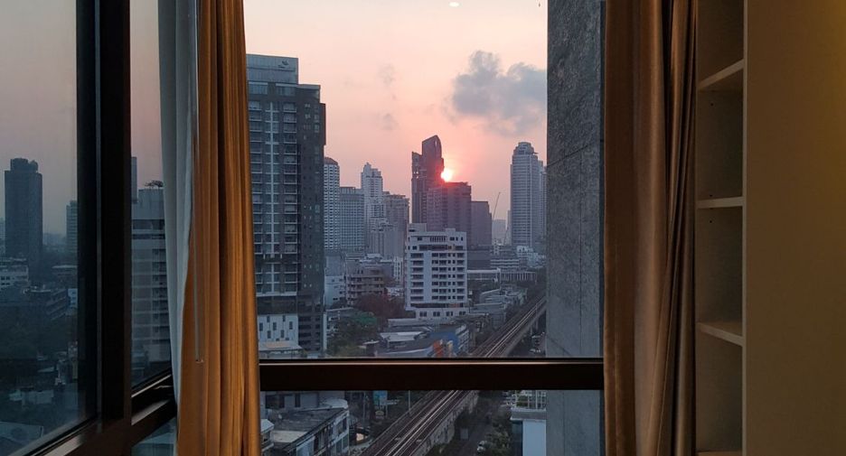 For rent and for sale 2 bedrooms condo in Khlong Toei, Bangkok