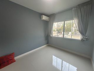 For sale 4 Beds townhouse in Lam Luk Ka, Pathum Thani
