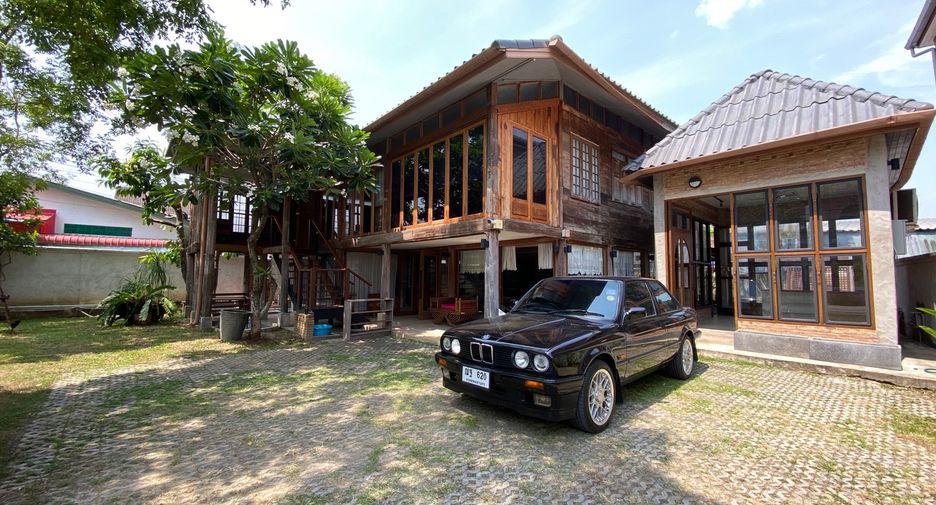 For sale 3 bedrooms house in San Kamphaeng, Chiang Mai