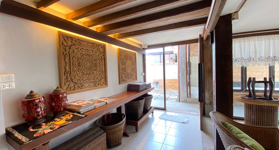 For sale 3 bedrooms house in San Kamphaeng, Chiang Mai