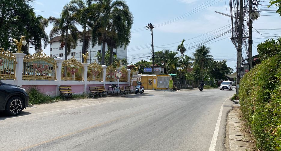 For sale 3 bedrooms house in San Kamphaeng, Chiang Mai