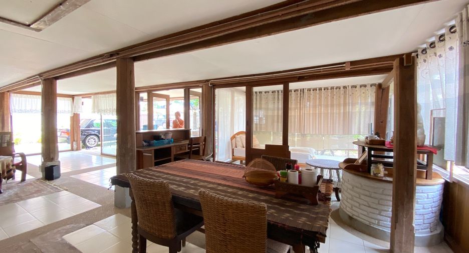 For sale 3 bedrooms house in San Kamphaeng, Chiang Mai