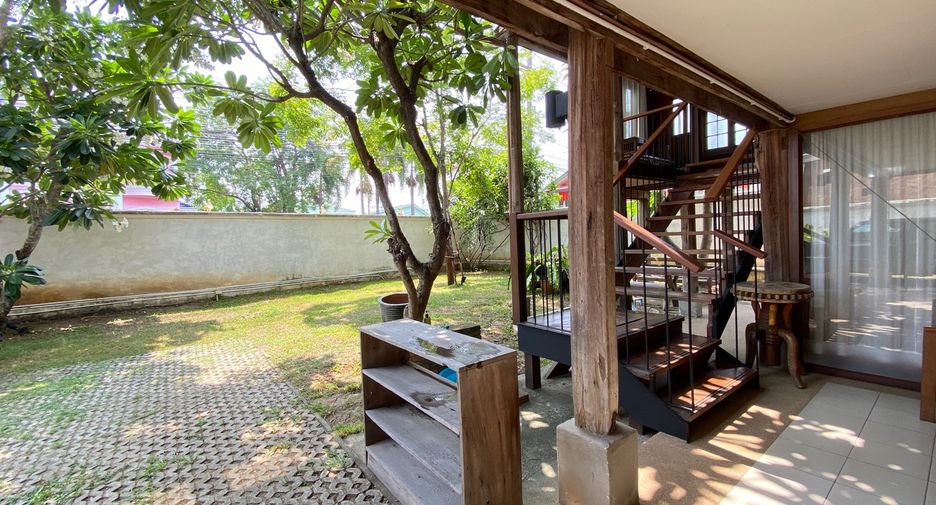 For sale 3 bedrooms house in San Kamphaeng, Chiang Mai