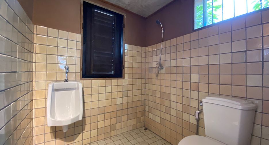 For sale 3 bedrooms house in San Kamphaeng, Chiang Mai