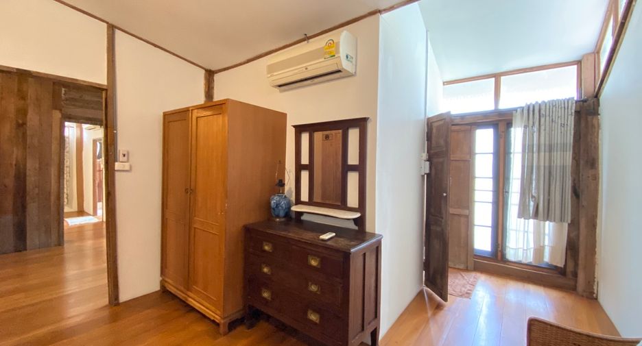 For sale 3 bedrooms house in San Kamphaeng, Chiang Mai