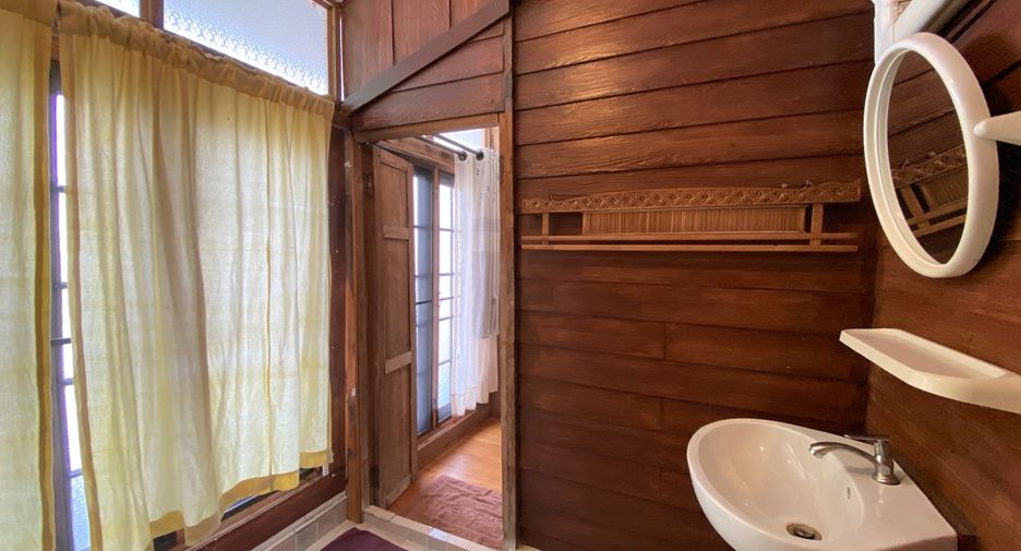 For sale 3 bedrooms house in San Kamphaeng, Chiang Mai
