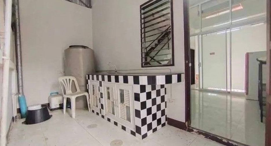 For rent and for sale 2 bedrooms townhouse in Mueang Chiang Mai, Chiang Mai