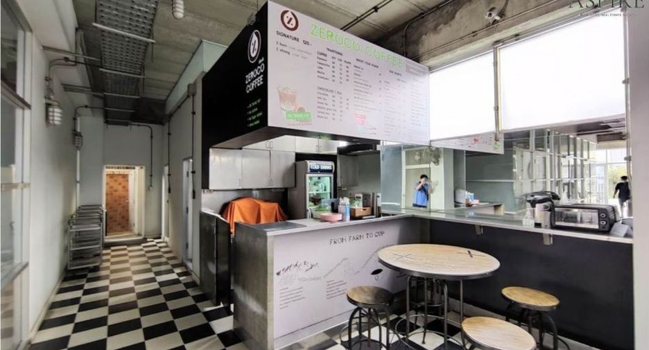 For sale 15 bed office in Watthana, Bangkok