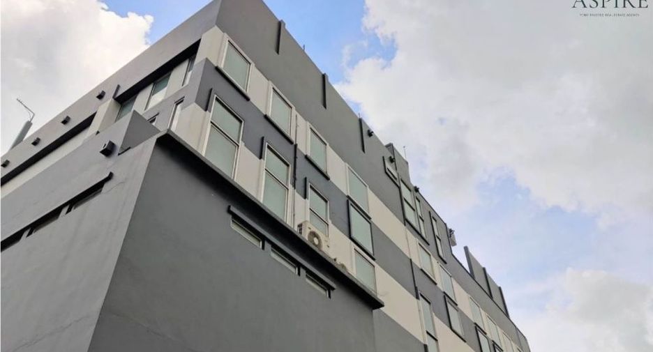 For sale 15 bed office in Watthana, Bangkok