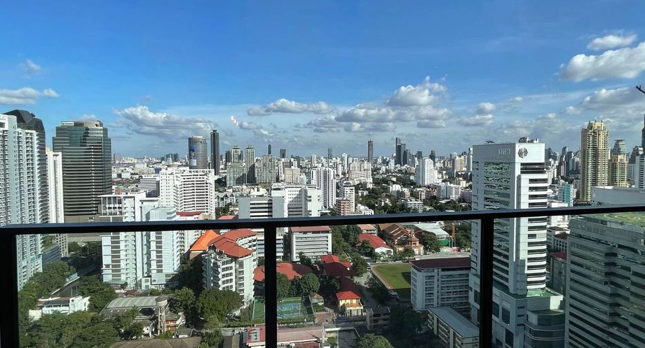 Wohnung zur Miete und zum Kauf mit 2 Zimmer in Watthana, Bangkok