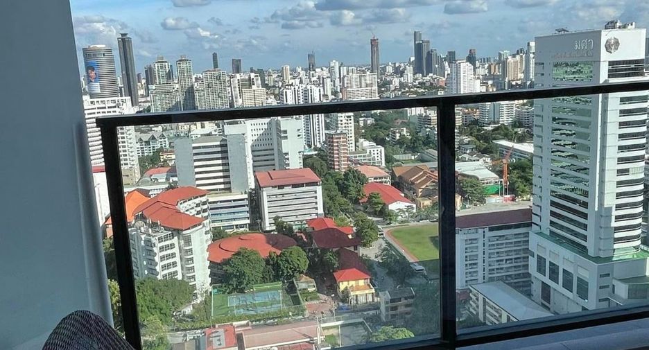 Wohnung zur Miete und zum Kauf mit 2 Zimmer in Watthana, Bangkok