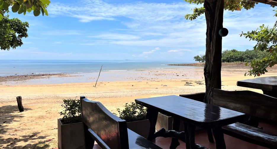 For sale 5 bedrooms hotel in Nuea Khlong, Krabi