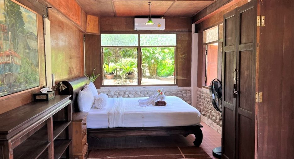 For sale 5 bedrooms hotel in Nuea Khlong, Krabi