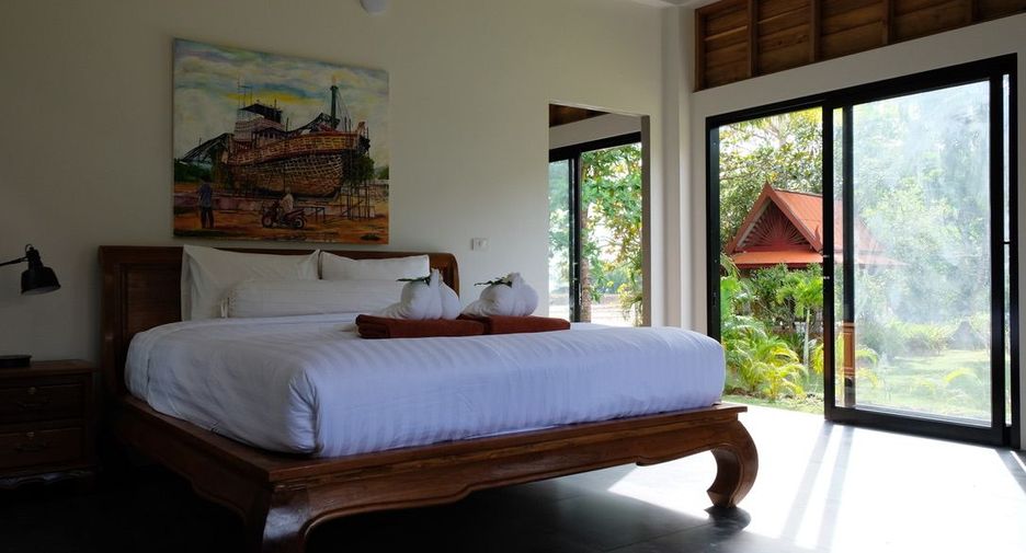 For sale 5 bedrooms hotel in Nuea Khlong, Krabi