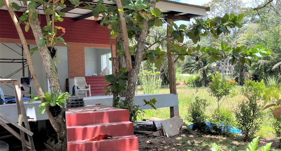 For sale 5 bedrooms hotel in Nuea Khlong, Krabi