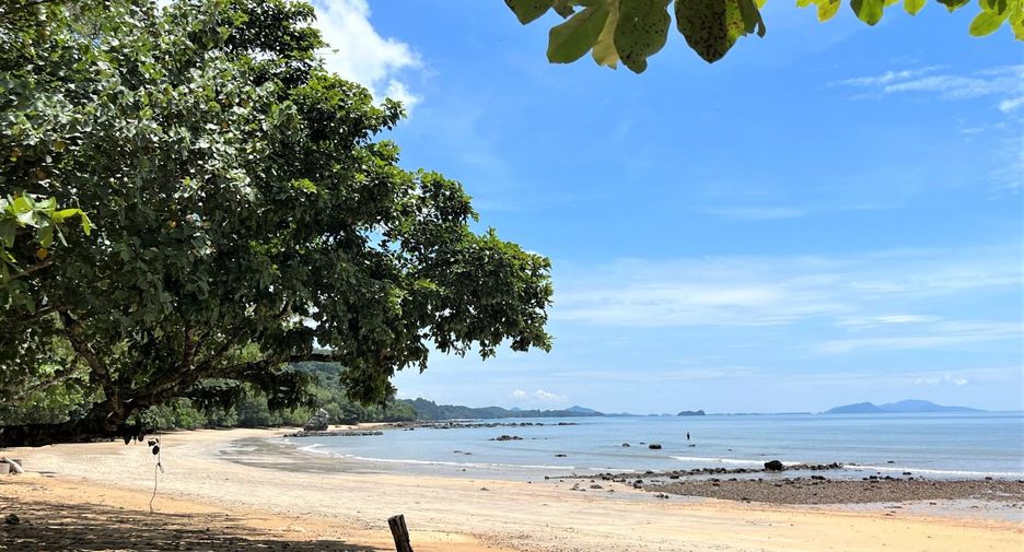 For sale 5 bedrooms hotel in Nuea Khlong, Krabi