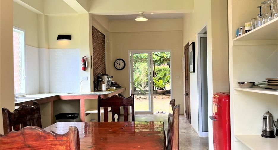 For sale 5 bedrooms hotel in Nuea Khlong, Krabi